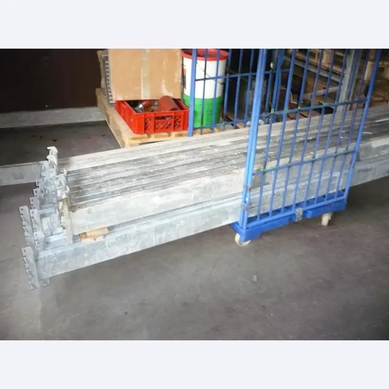 Máquinas de padaria numa grande padaria-3