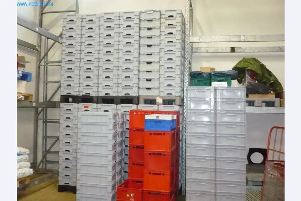 Máquinas de panadería en una gran panadería-1