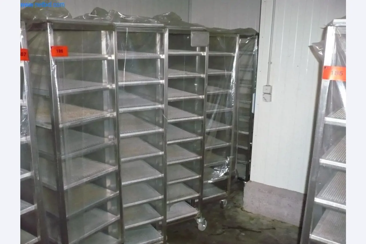 Bäckereimaschinen einer Großbäckerei-1