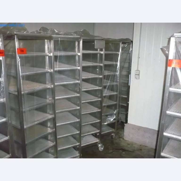 Bäckereimaschinen einer Großbäckerei-1