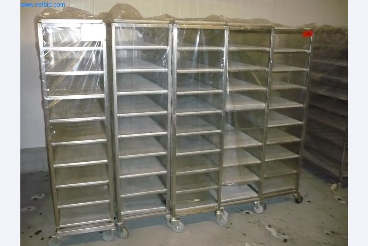 Bäckereimaschinen einer Großbäckerei-1