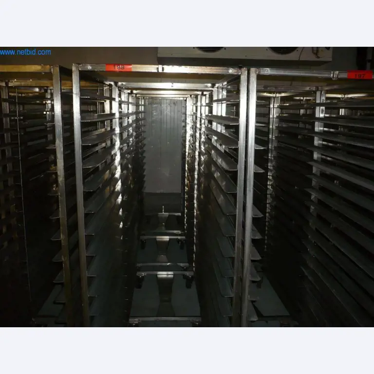 Bäckereimaschinen einer Großbäckerei-1