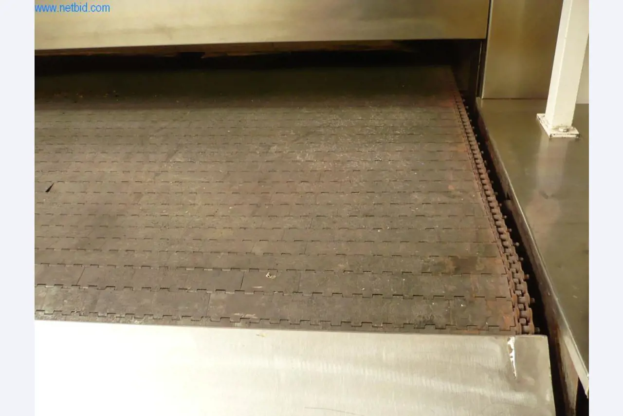 Máquinas de panadería en una gran panadería-5