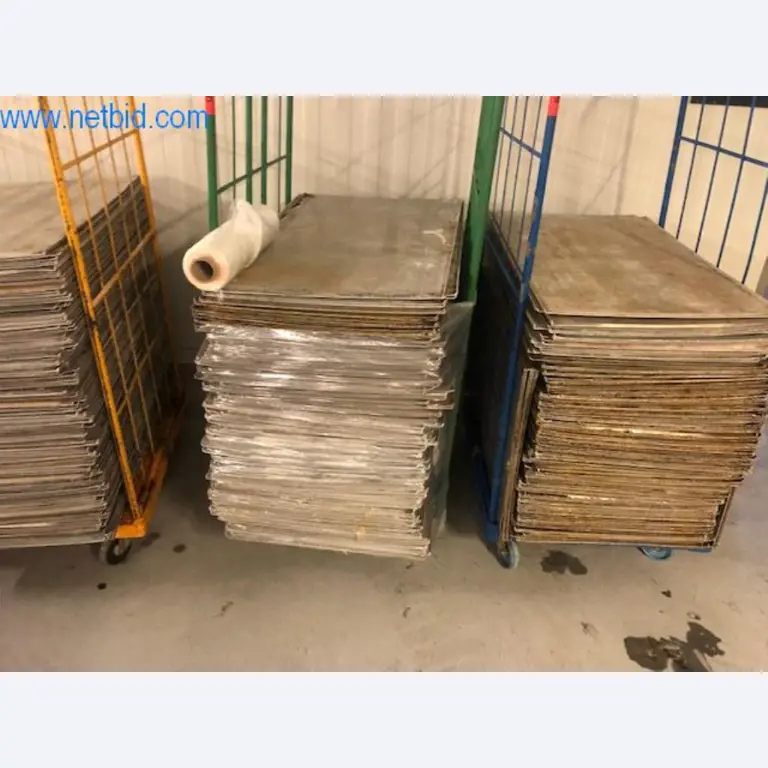 Máquinas de panadería en una gran panadería-1