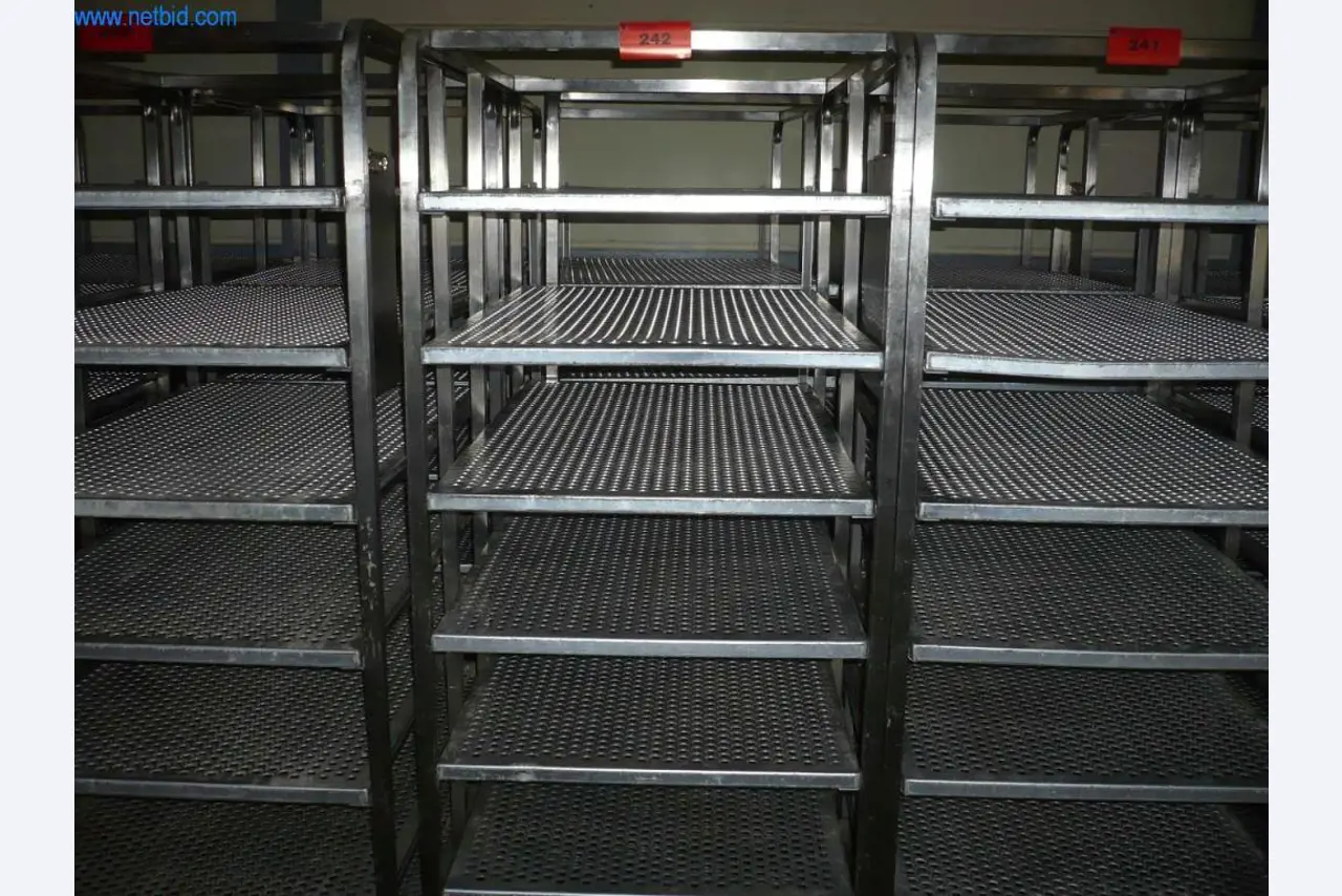 Máquinas de panadería en una gran panadería-1