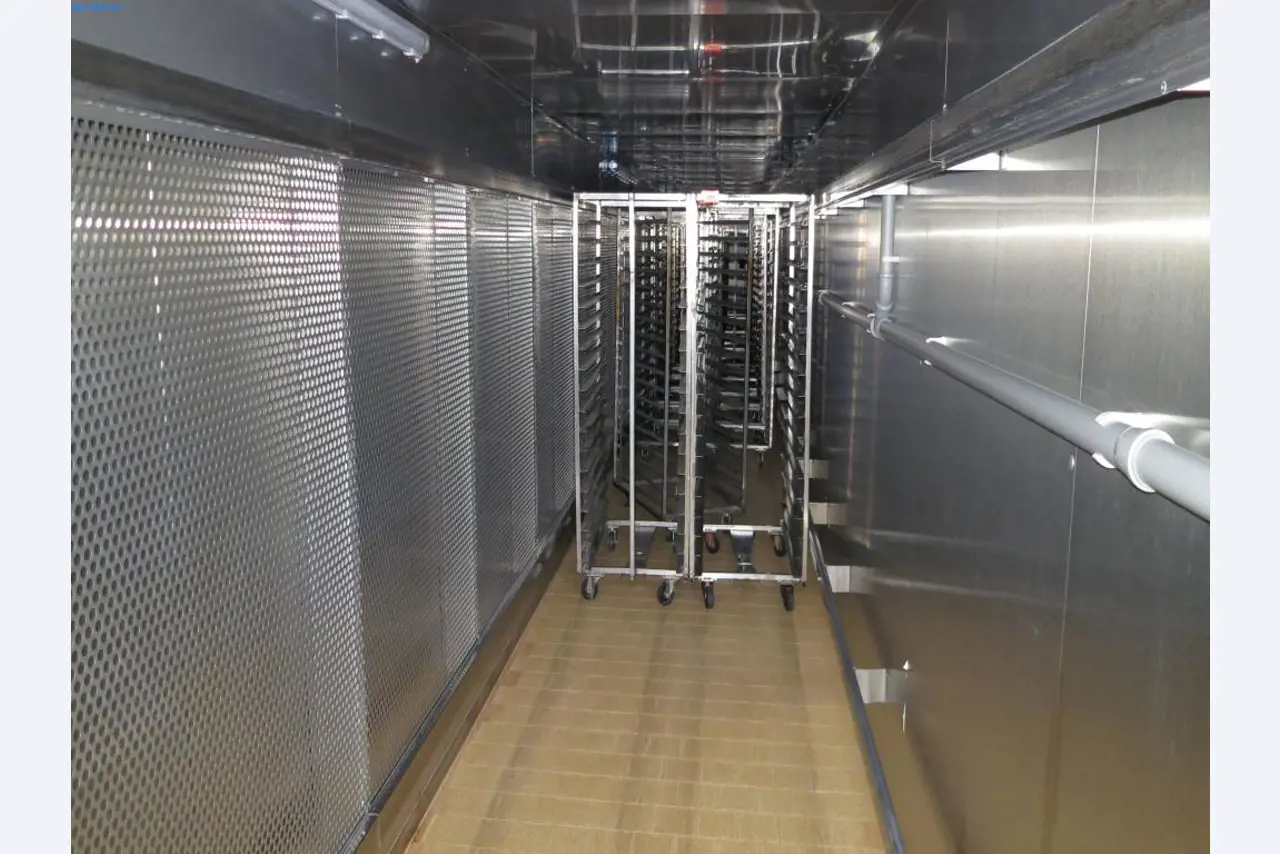 Bäckereimaschinen einer Großbäckerei-1