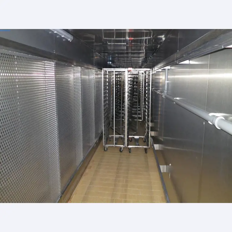 Bäckereimaschinen einer Großbäckerei-1