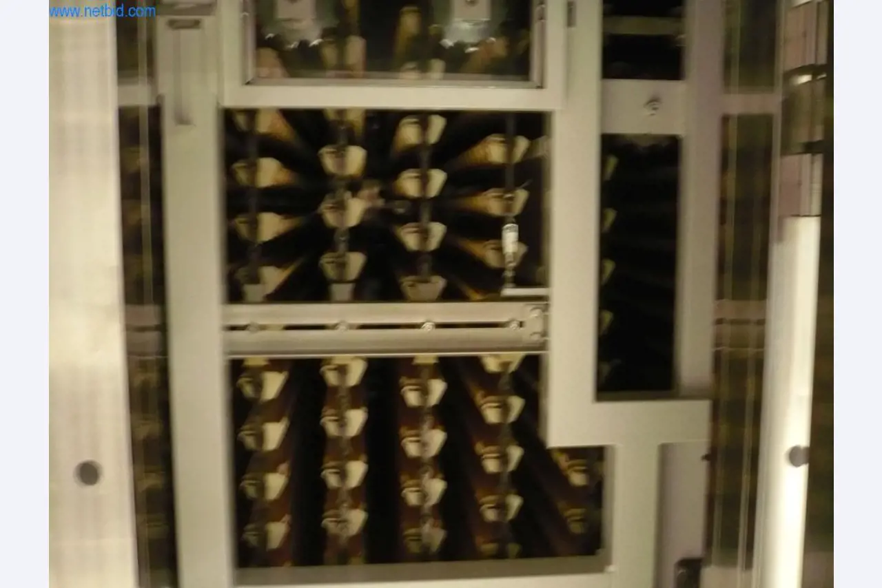 Bäckereimaschinen einer Großbäckerei-11