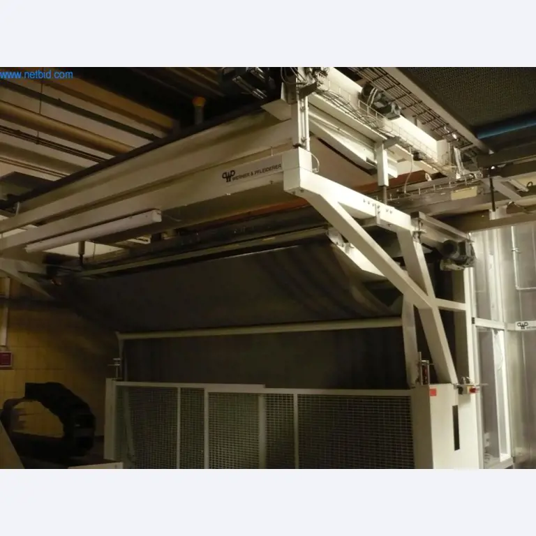 Bäckereimaschinen einer Großbäckerei-12