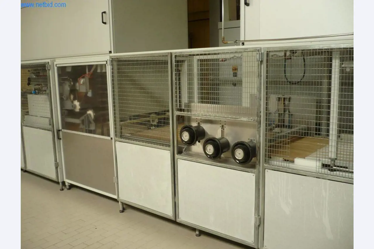 Bäckereimaschinen einer Großbäckerei-6