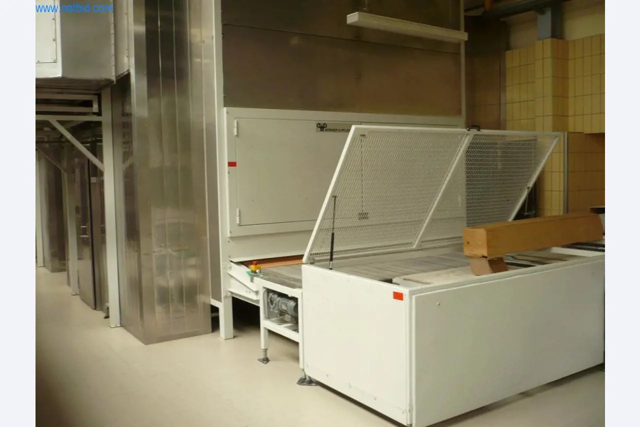 Bäckereimaschinen einer Großbäckerei-8