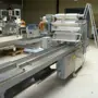 thumbnail-Bakkerijmachines in een grote bakkerij-2