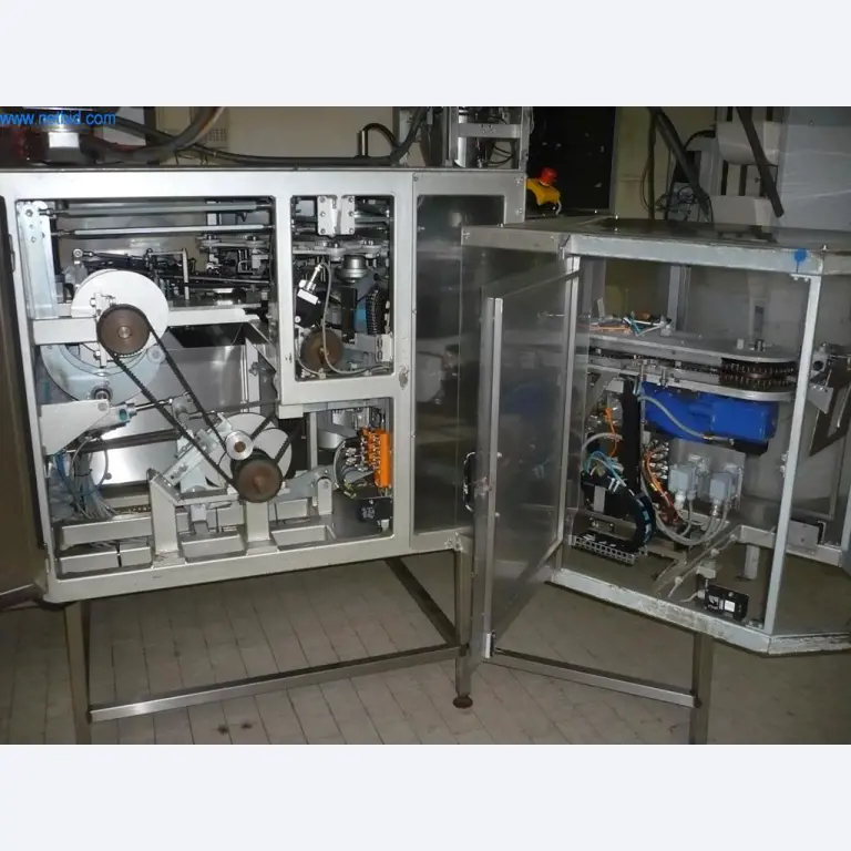 Máquinas de padaria numa grande padaria-4