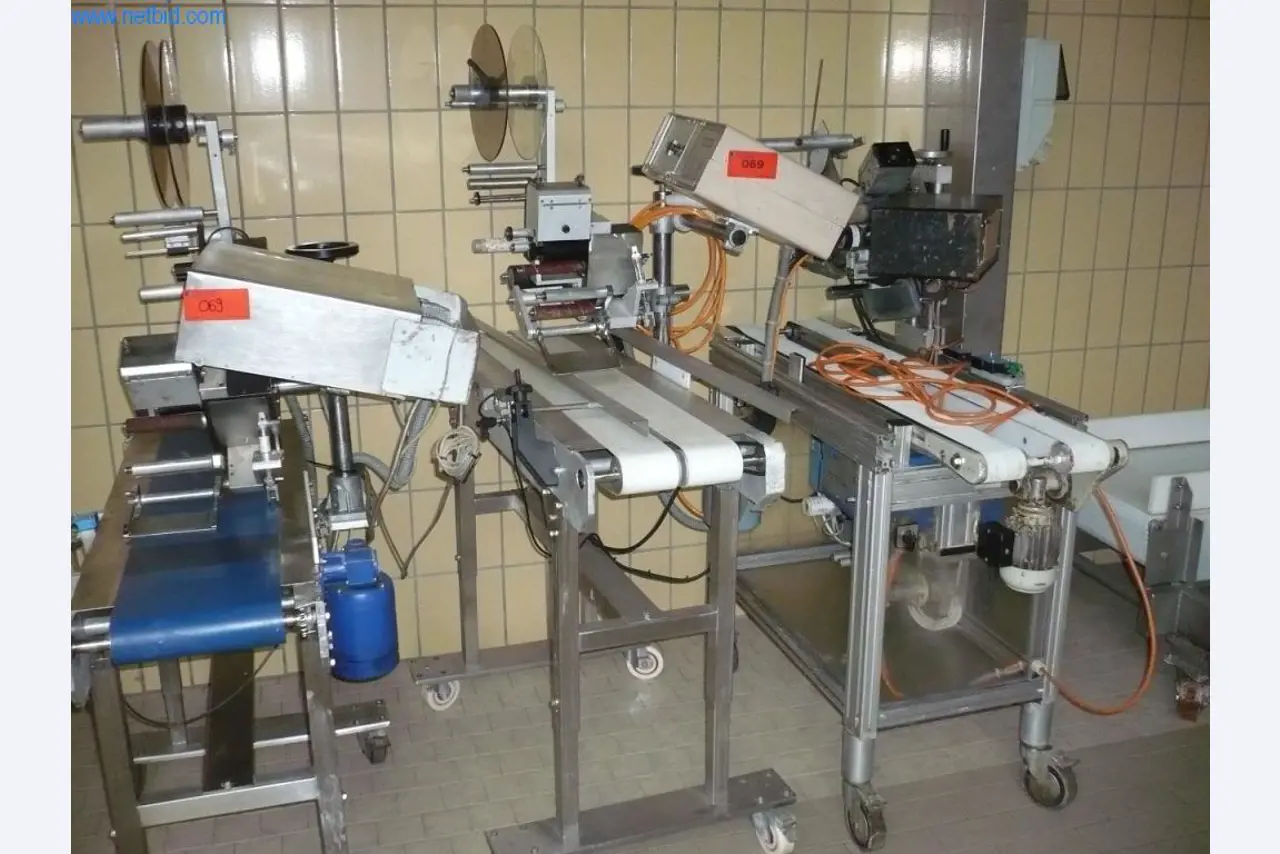 Máquinas de panadería en una gran panadería-1