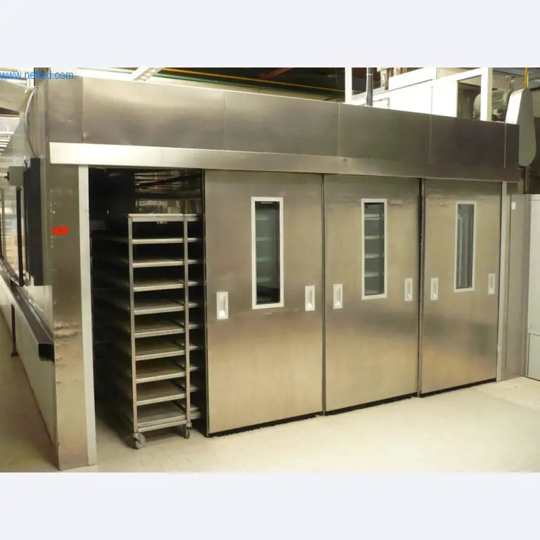 Máquinas de padaria numa grande padaria-2