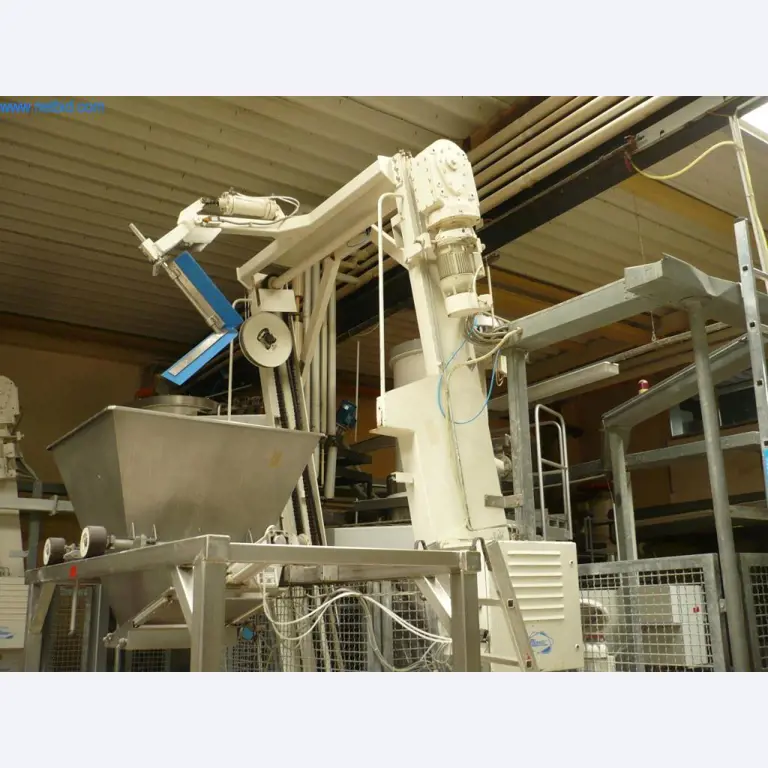 Máquinas de padaria numa grande padaria-2