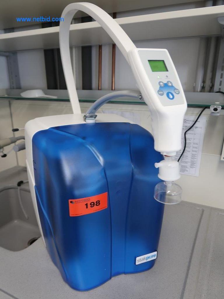 Mobiliário de escritório e de laboratório, material de laboratório e equipamento de laboratório-1