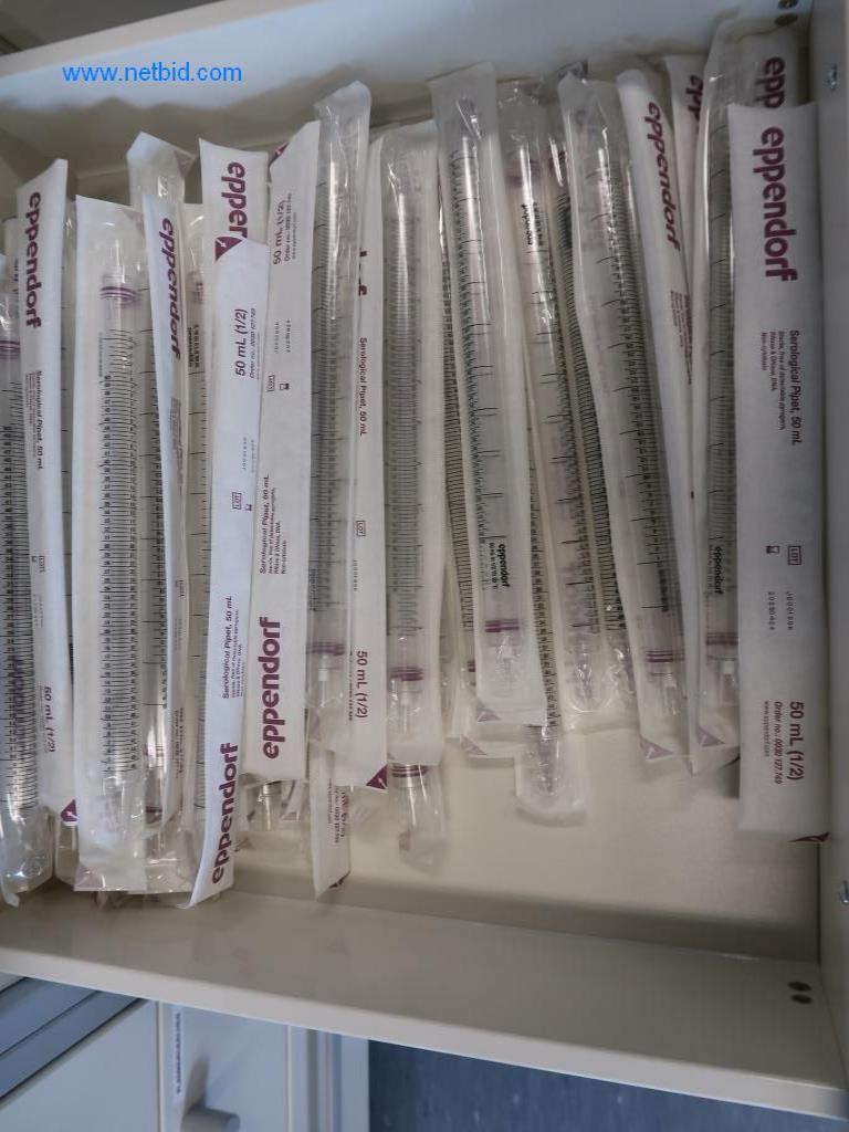 Büro- und Labormöbel, Laborgeräte und Laborausstattung-2