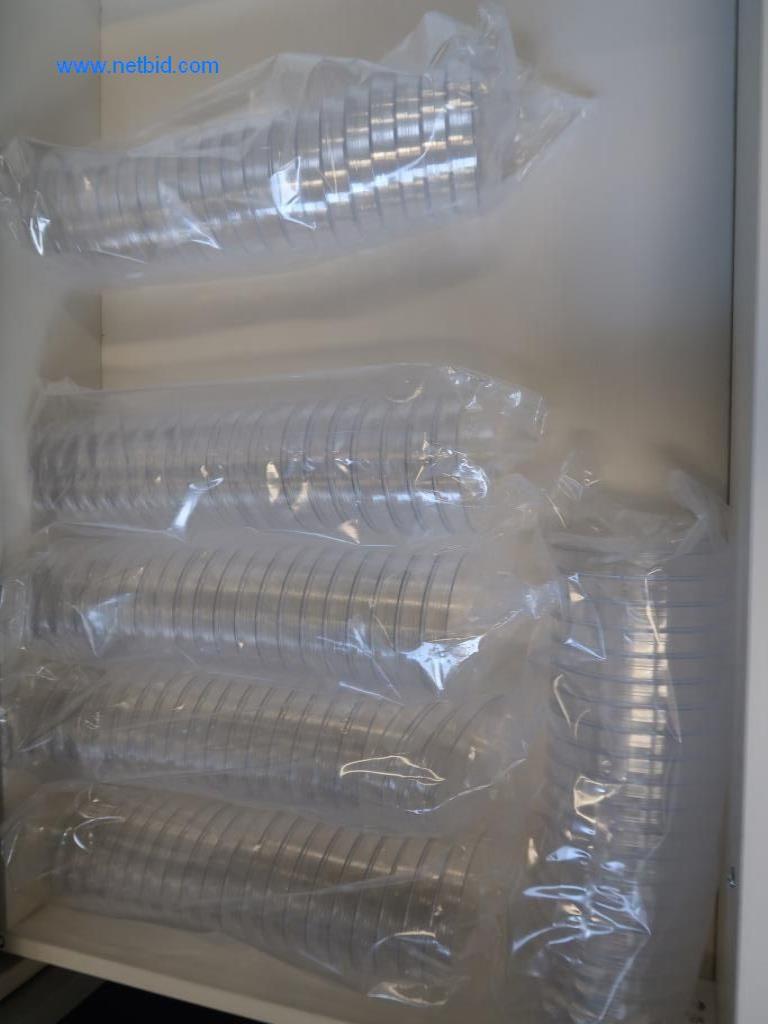 Büro- und Labormöbel, Laborgeräte und Laborausstattung-9