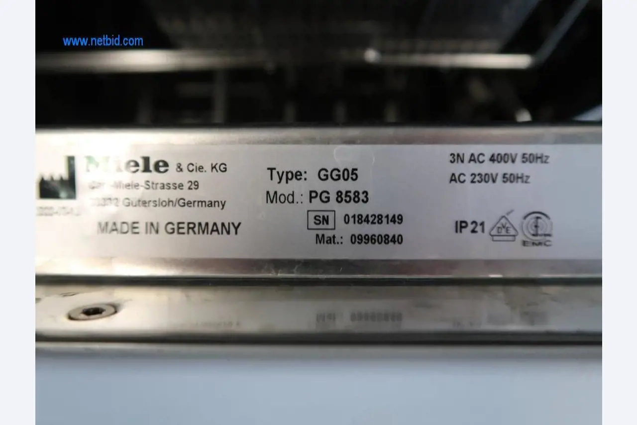 Office and laboratory furniture, laboratory devices and equipment-3