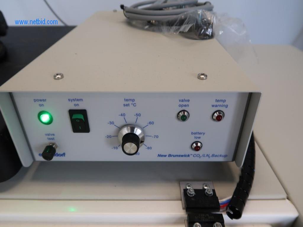 Mobiliário de escritório e de laboratório, material de laboratório e equipamento de laboratório-2