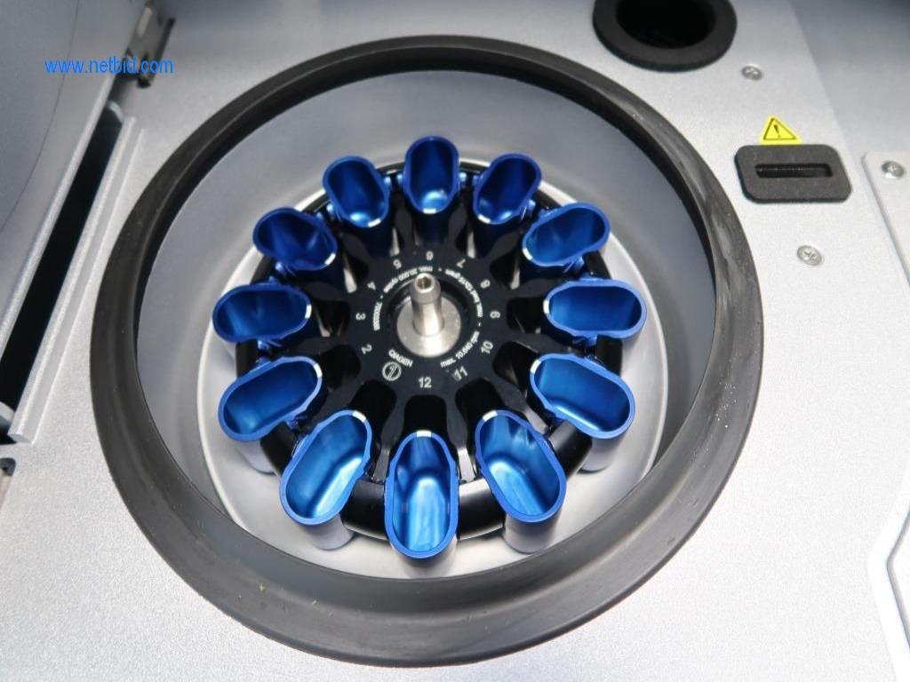 Meble biurowe i laboratoryjne, sprzęt laboratoryjny i wyposażenie laboratorium-3