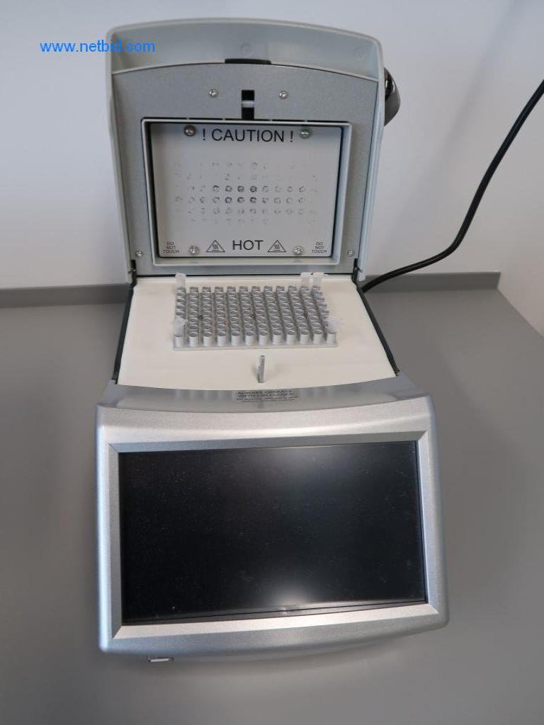 Kancelářský a laboratorní nábytek, laboratorní vybavení a laboratorní zařízení-3