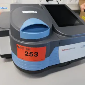 visible Spectrophotometer THERMO Fisher SCIENTIFIC Genesys 40