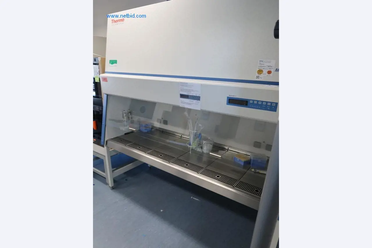 Kancelářský a laboratorní nábytek, laboratorní vybavení a laboratorní zařízení-3