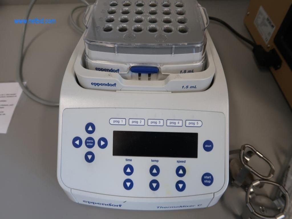 Büro- und Labormöbel, Laborgeräte und Laborausstattung-2