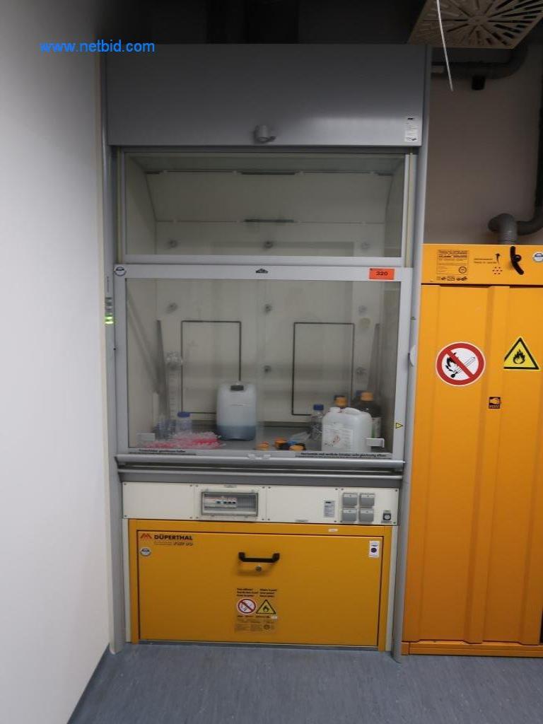 Büro- und Labormöbel, Laborgeräte und Laborausstattung-2