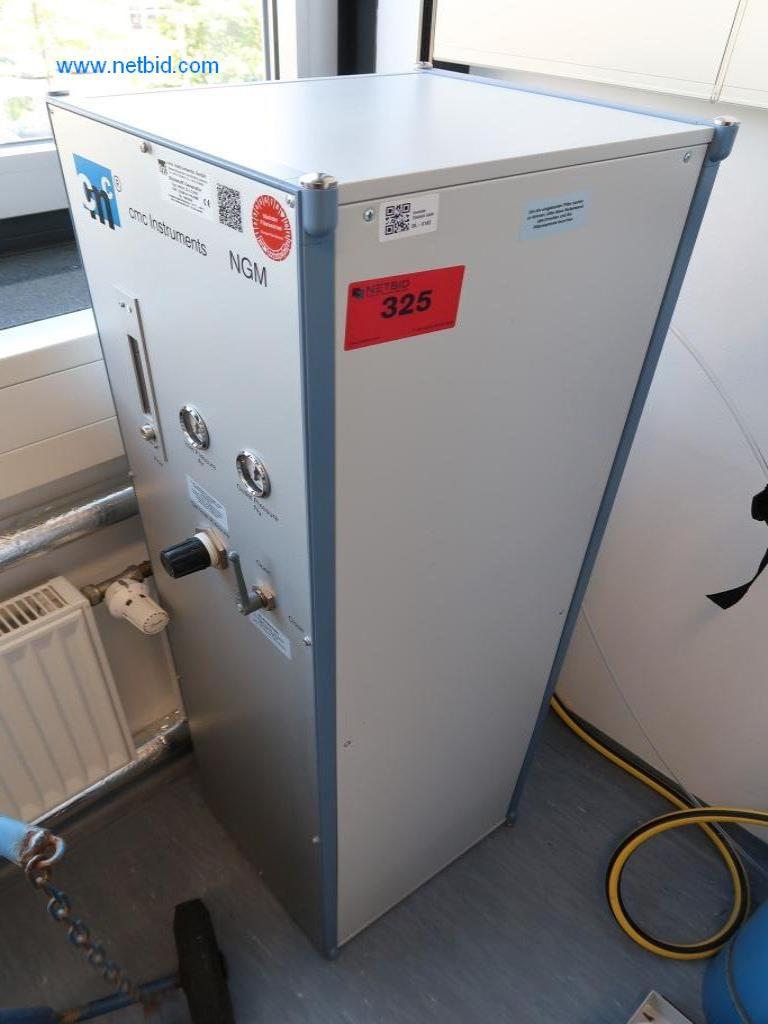 Meble biurowe i laboratoryjne, sprzęt laboratoryjny i wyposażenie laboratorium-1