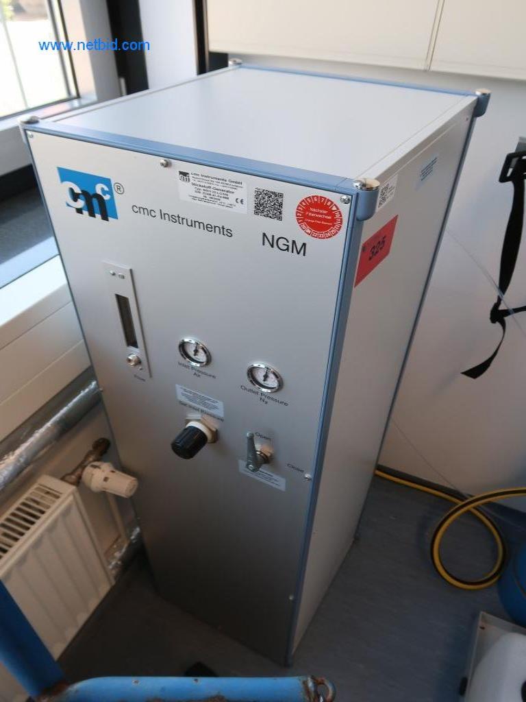 Meble biurowe i laboratoryjne, sprzęt laboratoryjny i wyposażenie laboratorium-2