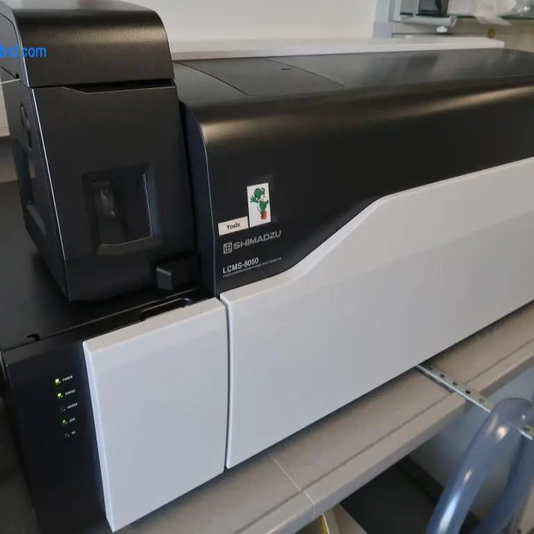 Vloeistofchromatografie Massaspectrometer Shimadzu LCMS-8050