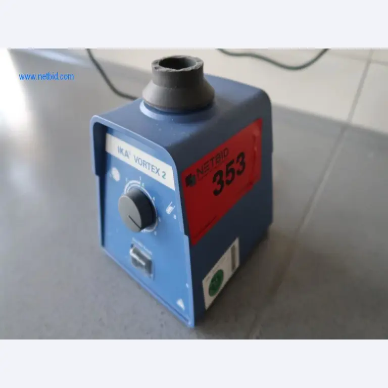 Mobiliario de oficina y laboratorio, material de laboratorio y equipo de laboratorio-1