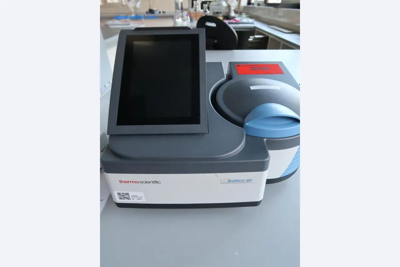 Mobilier de bureau et de laboratoire, appareils et équipements de laboratoire-2