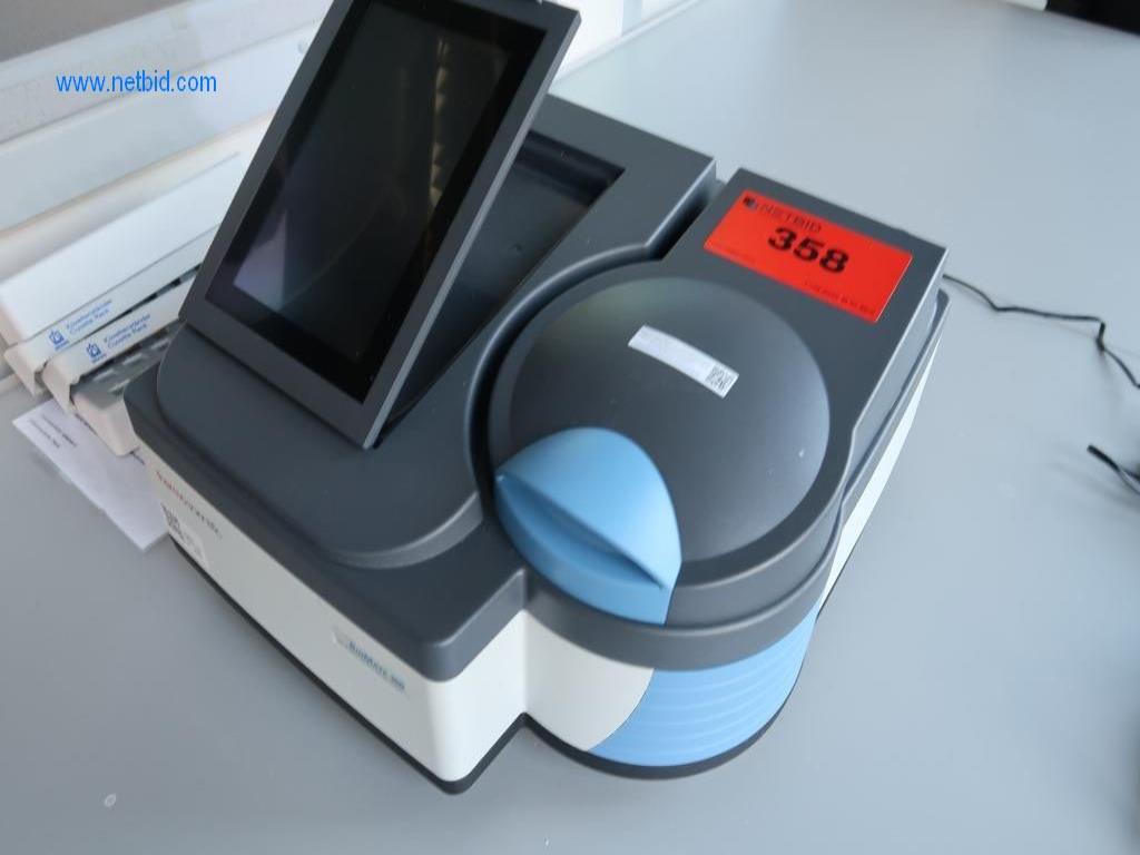 Kancelářský a laboratorní nábytek, laboratorní vybavení a laboratorní zařízení-3