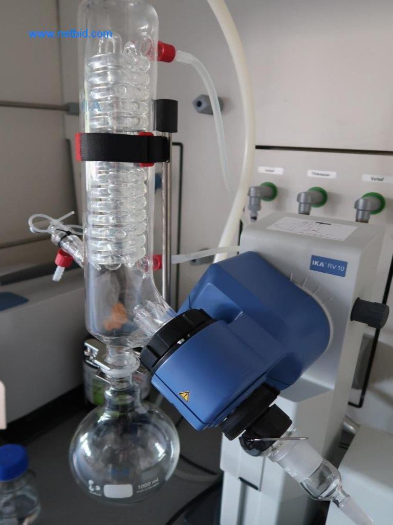 Büro- und Labormöbel, Laborgeräte und Laborausstattung-3