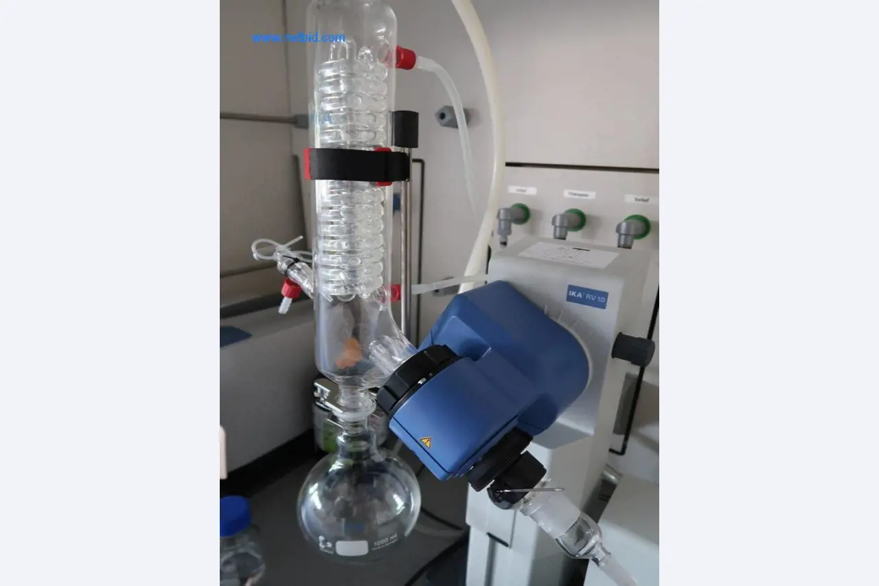 Office and laboratory furniture, laboratory devices and equipment-3