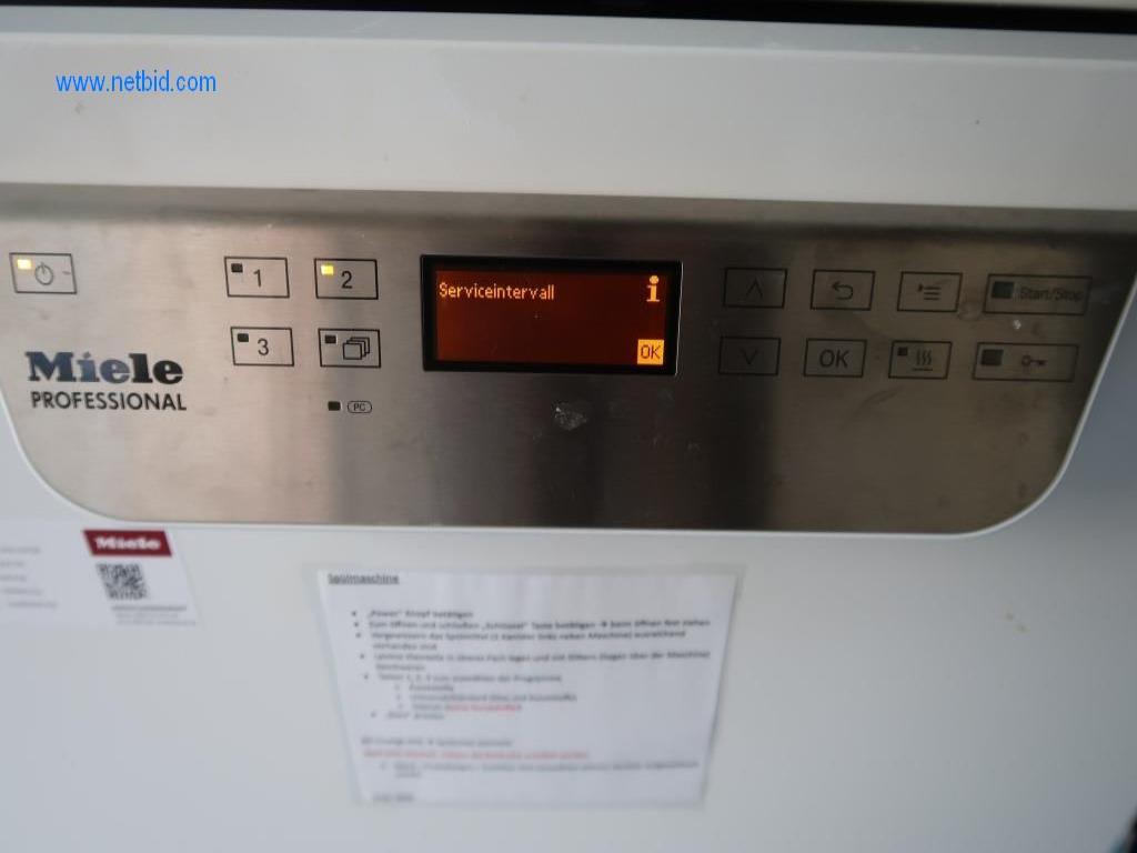 Büro- und Labormöbel, Laborgeräte und Laborausstattung-2