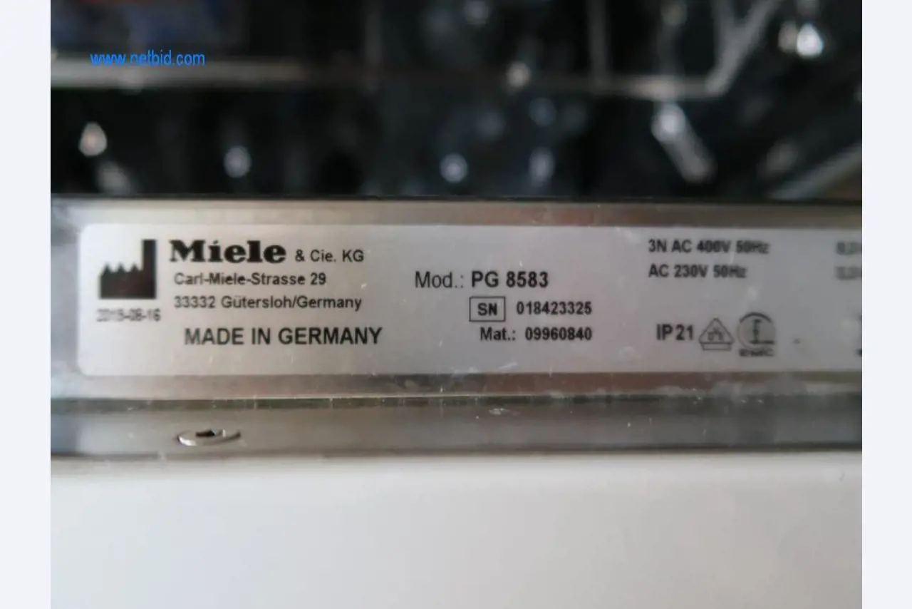 Office and laboratory furniture, laboratory devices and equipment-4