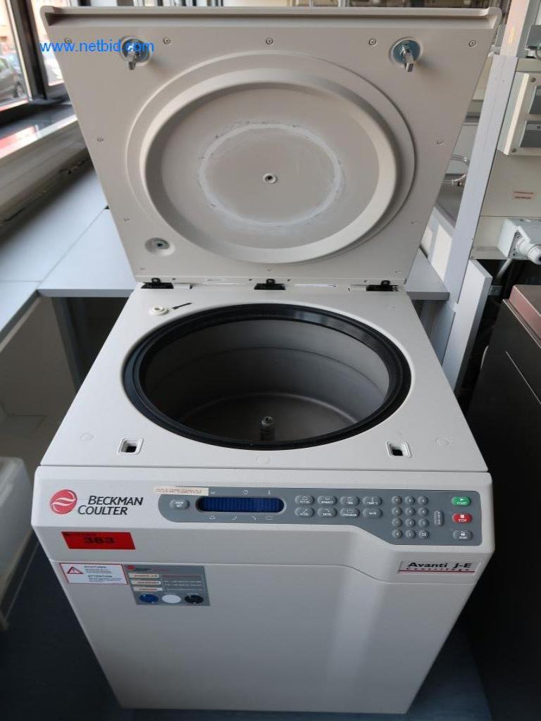 Büro- und Labormöbel, Laborgeräte und Laborausstattung-1