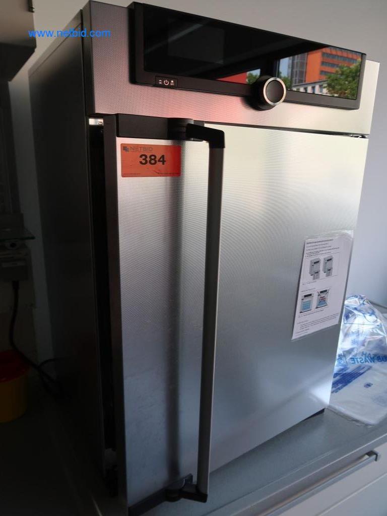 Büro- und Labormöbel, Laborgeräte und Laborausstattung-1