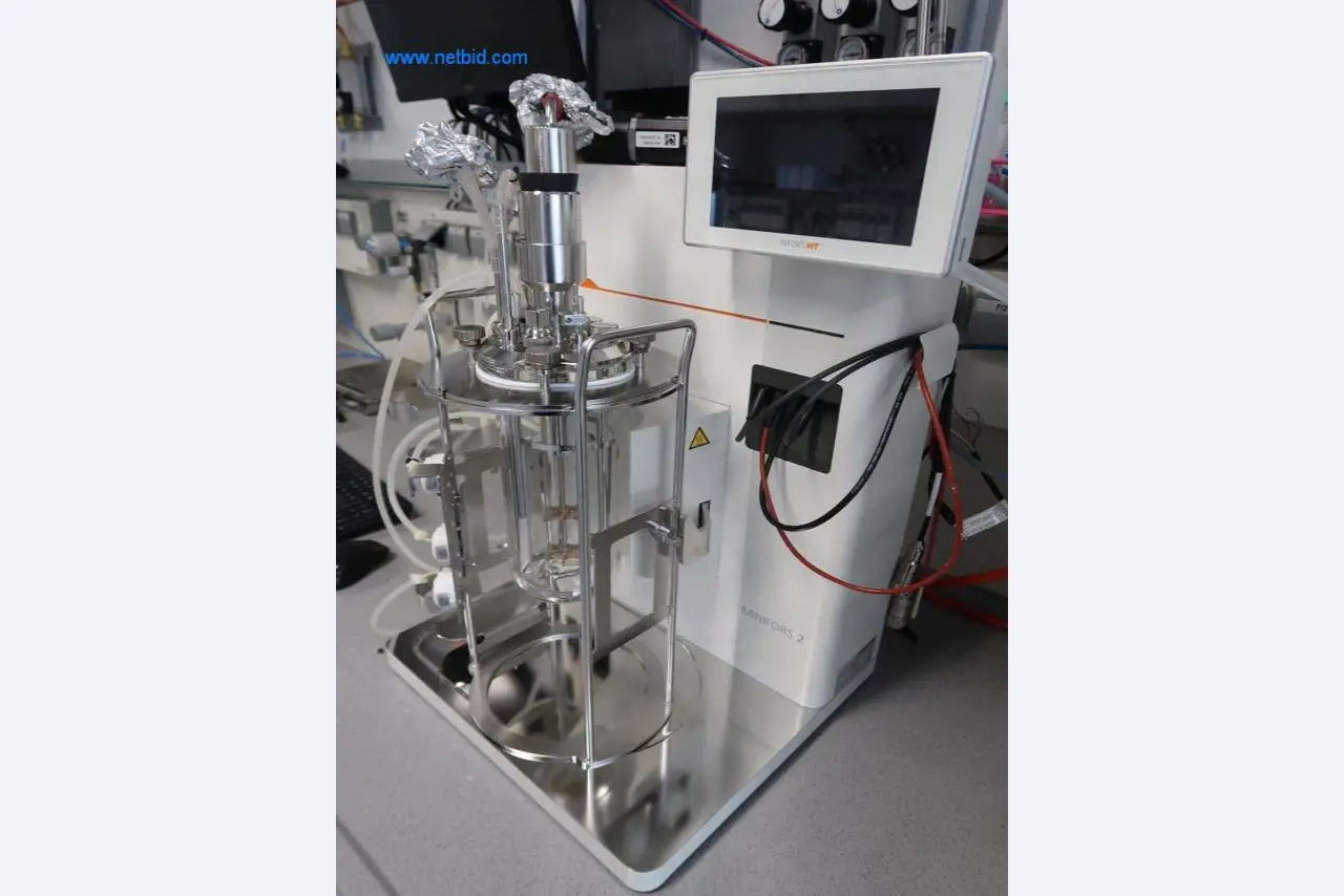 Office and laboratory furniture, laboratory devices and equipment-3