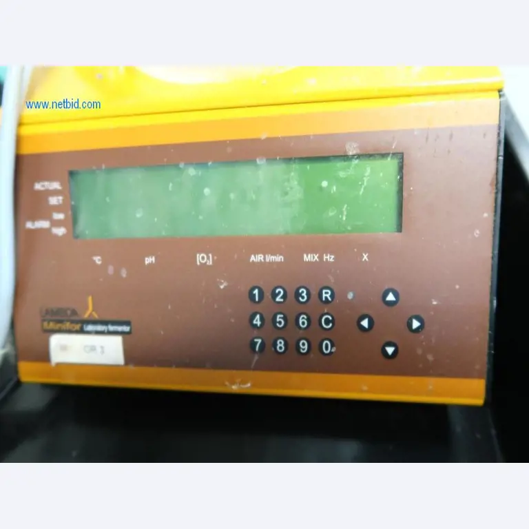 Office and laboratory furniture, laboratory devices and equipment-3