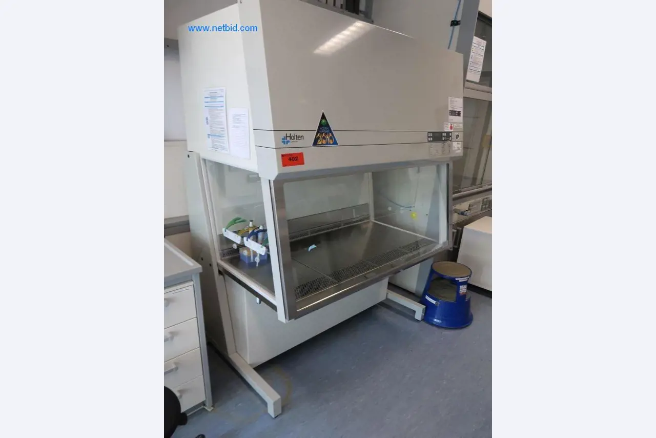 Mobiliário de escritório e de laboratório, material de laboratório e equipamento de laboratório-1