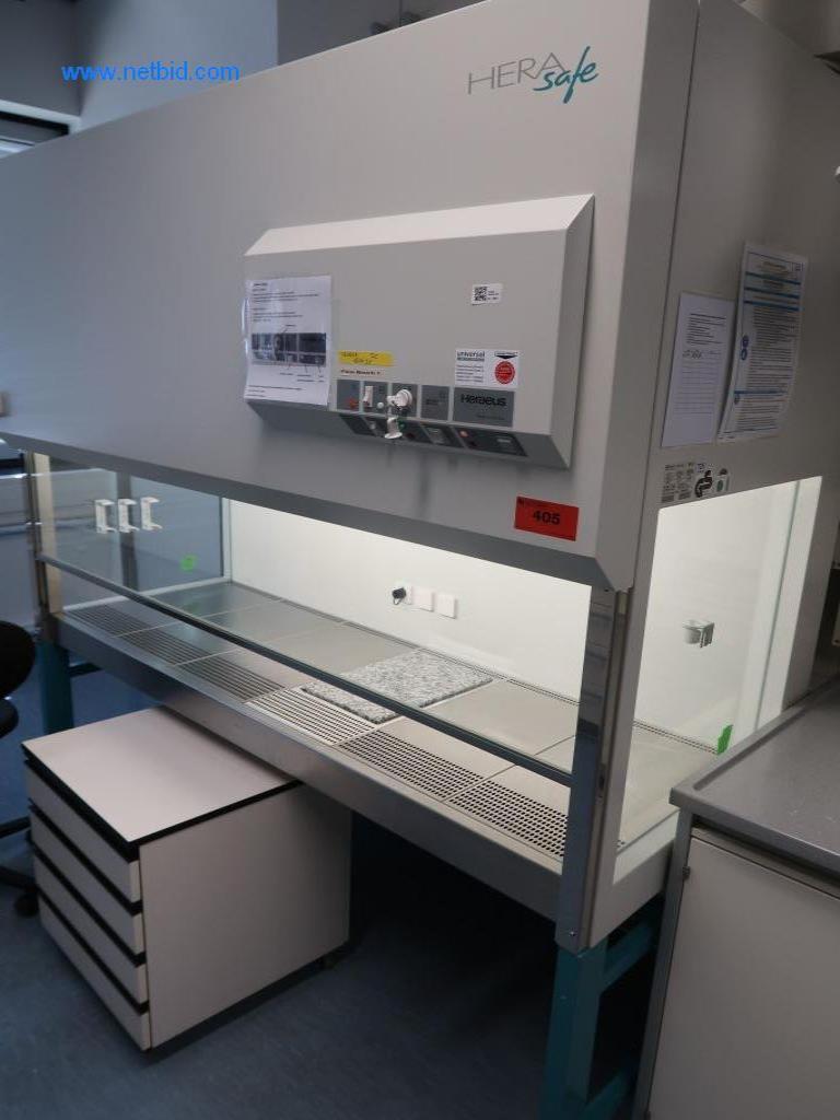 Büro- und Labormöbel, Laborgeräte und Laborausstattung-1