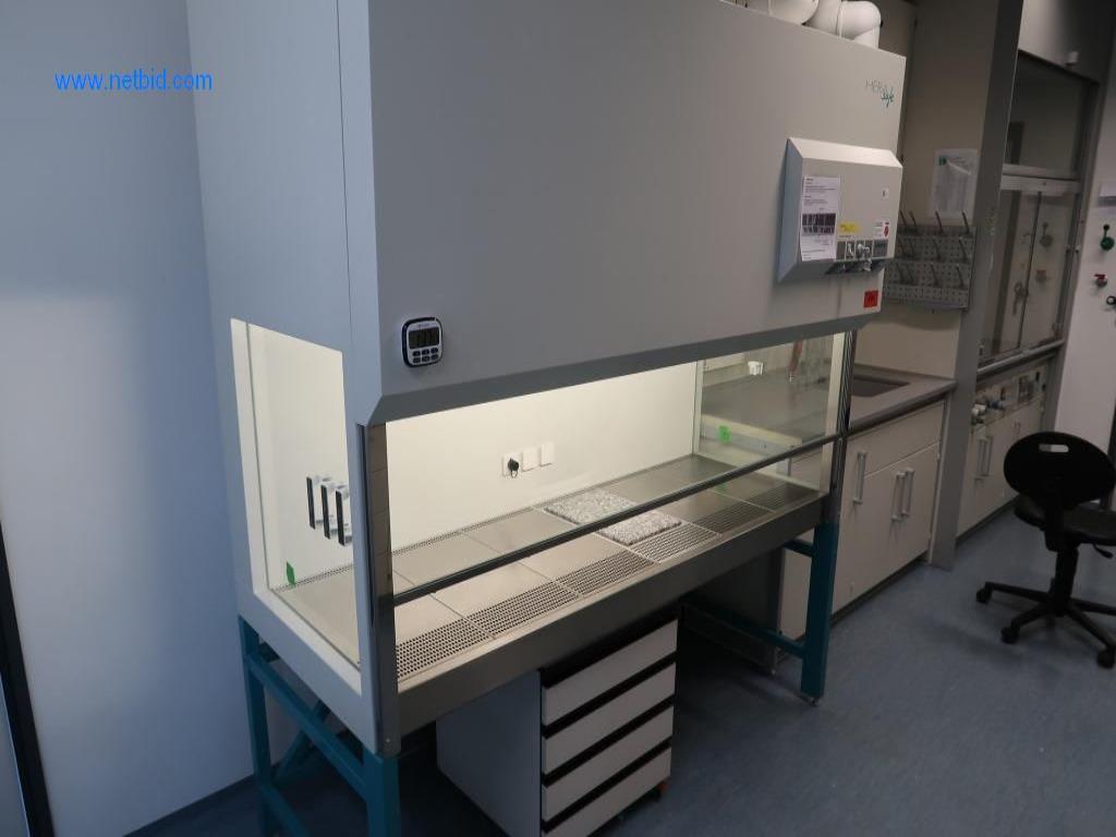 Büro- und Labormöbel, Laborgeräte und Laborausstattung-2