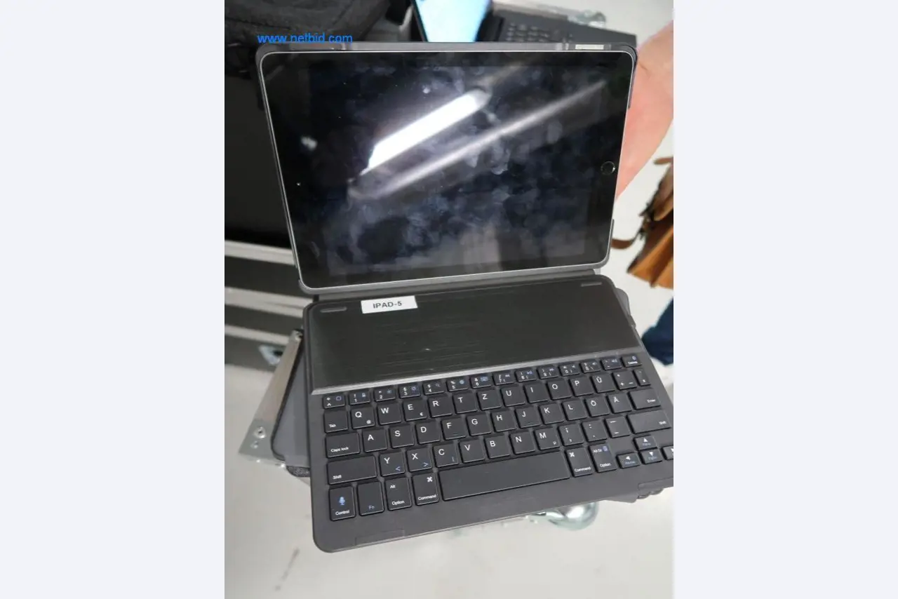 Mobiliário de escritório e de laboratório, material de laboratório e equipamento de laboratório-2
