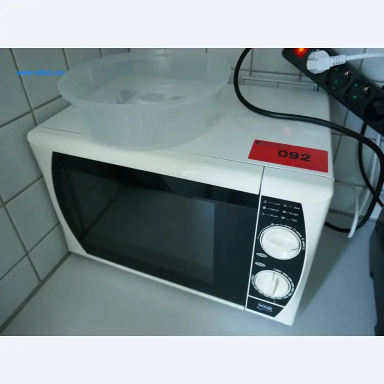 Kantoor- en laboratoriummeubilair, laboratoriumapparatuur en laboratoriumuitrusting-1